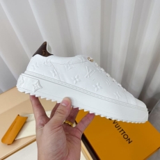 Louis Vuitton Low Shoes